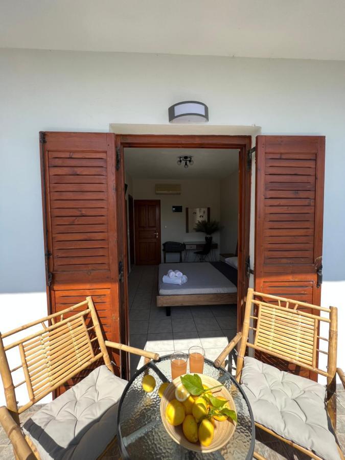Jimmy'S Guest House Skiathos Exterior foto